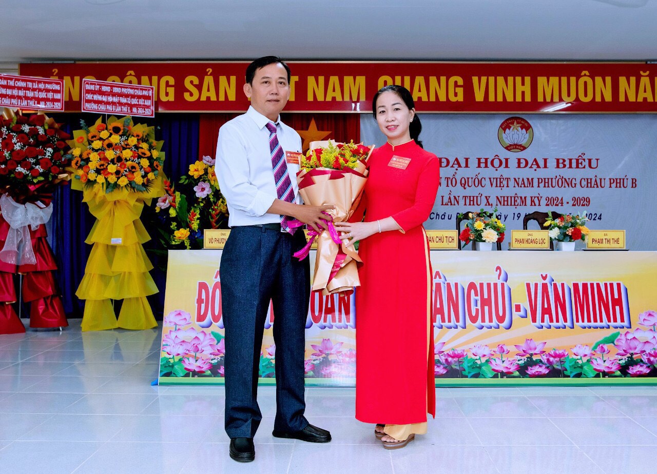 Ông Nguyễn Minh Phương giữ chức danh Chủ tịch Ủy ban MTTQ Việt Nam phường Châu Phú B nhiệm kỳ 2024 - 2029